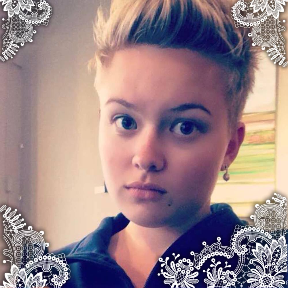 Meet your Posher, Gabi